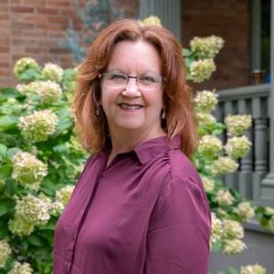 Meet your Posher, Eileen